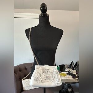 Ted Baker
Felorr Applique Flower Small Clutch Handbag